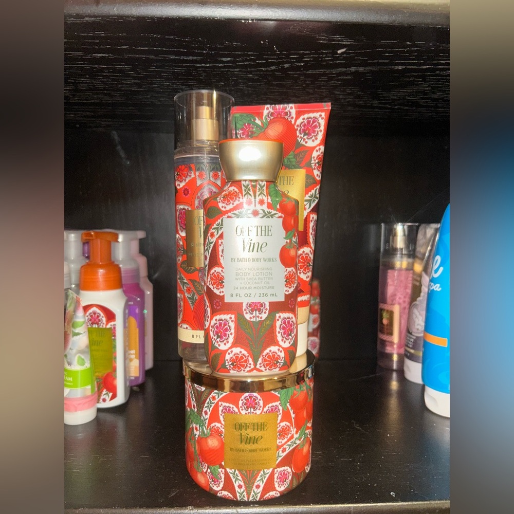 Bath and Body Works Off The Vine Bundle